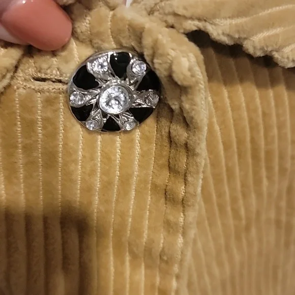Elegant Tan Corduroy Blazer - Picture 2 of 8